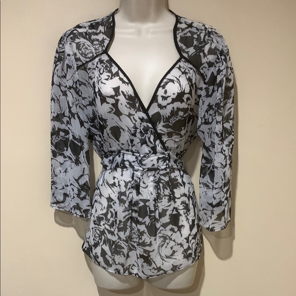 Essentials by Milano top
